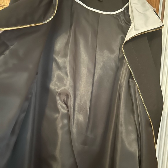 Jones New York Raincoat - Picture 3 of 4